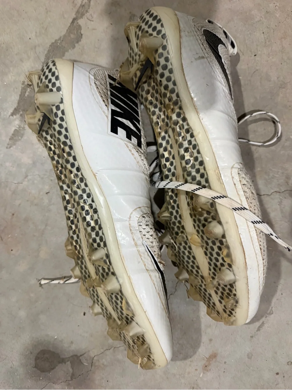Nike Vapor untouchable cleats size 12.5 RARE